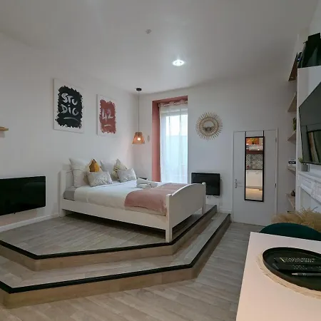 Appartamento 42 With Terrace *